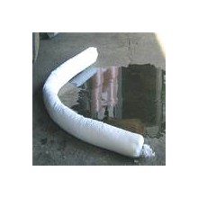 Carton de 8 boudins d'absorbant pour hydrocarbures diam. 8 cm x Lg 300 cm Carton de 8 boudins d'absorbant pour hydrocarbures diam. 8 cm x Lg 300 cm